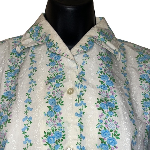 Vintage 60s/70s KRESGE Floral Prink Blouse/Top - Picture 2 of 6